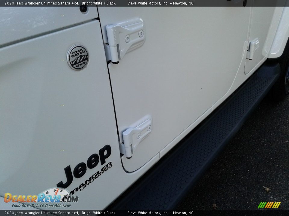2020 Jeep Wrangler Unlimited Sahara 4x4 Bright White / Black Photo #27