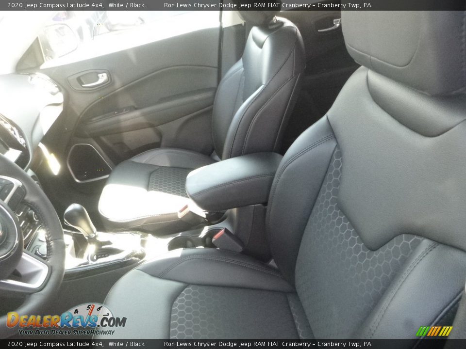 2020 Jeep Compass Latitude 4x4 White / Black Photo #12