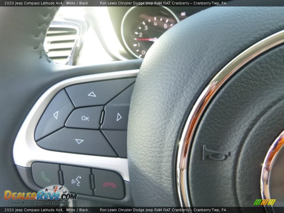 2020 Jeep Compass Latitude 4x4 White / Black Photo #17
