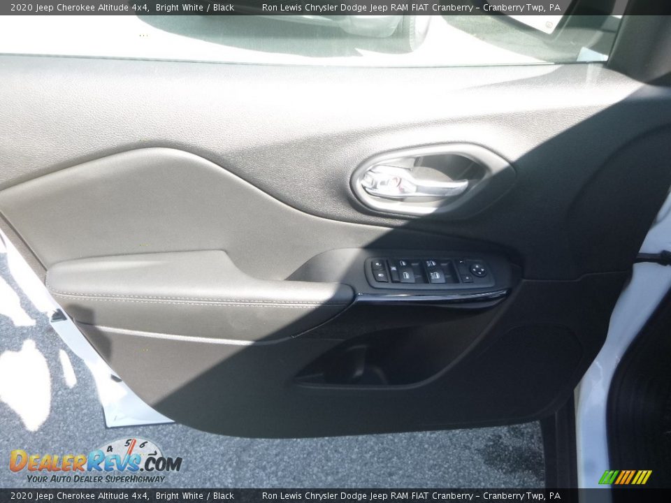 2020 Jeep Cherokee Altitude 4x4 Bright White / Black Photo #14
