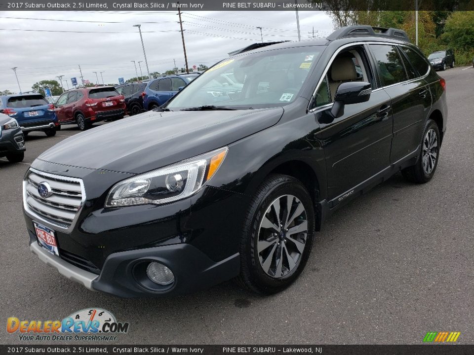 2017 Subaru Outback 2.5i Limited Crystal Black Silica / Warm Ivory Photo #10