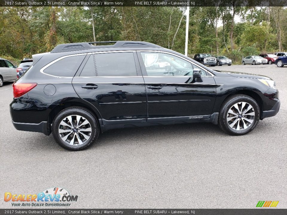 2017 Subaru Outback 2.5i Limited Crystal Black Silica / Warm Ivory Photo #15