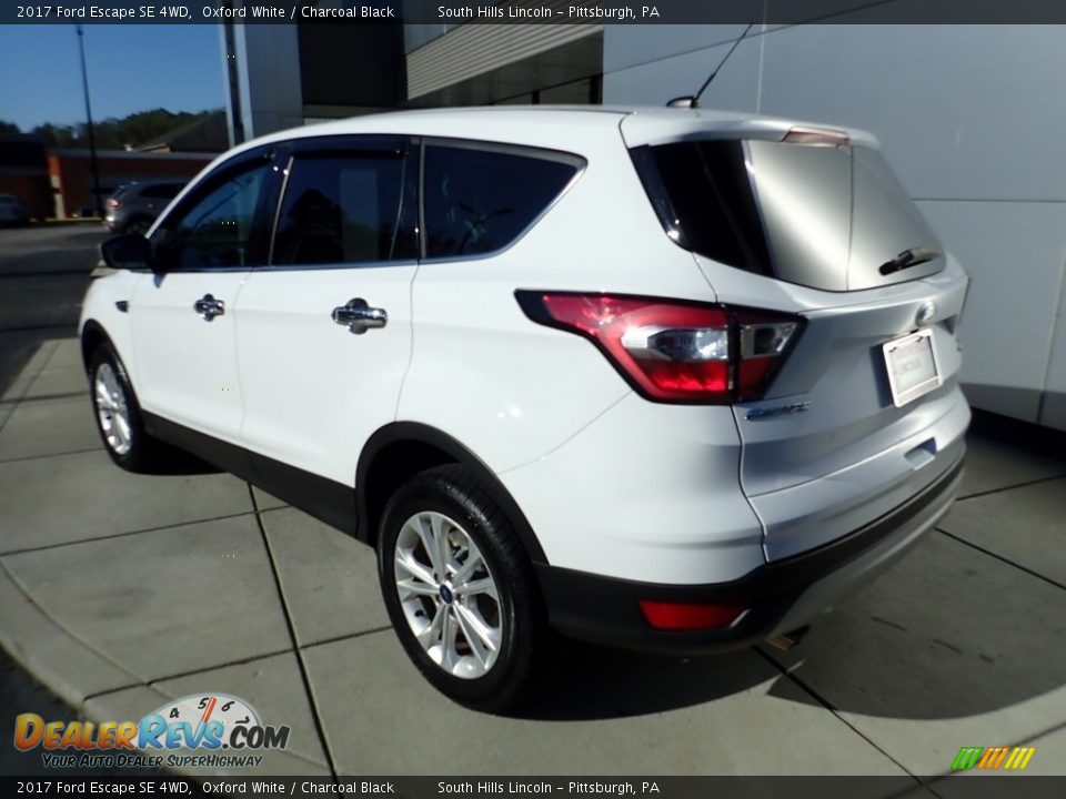 2017 Ford Escape SE 4WD Oxford White / Charcoal Black Photo #3