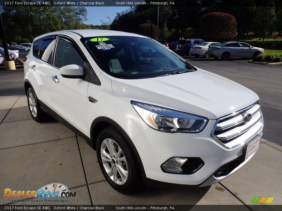 2017 Ford Escape SE 4WD Oxford White / Charcoal Black Photo #8
