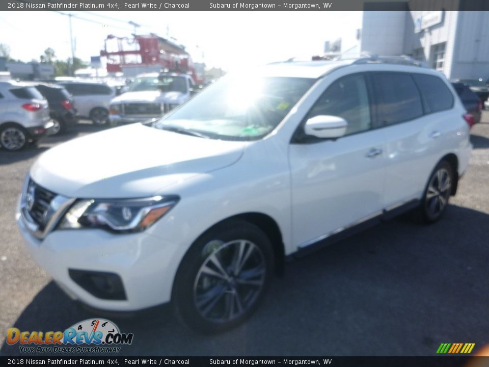 2018 Nissan Pathfinder Platinum 4x4 Pearl White / Charcoal Photo #8