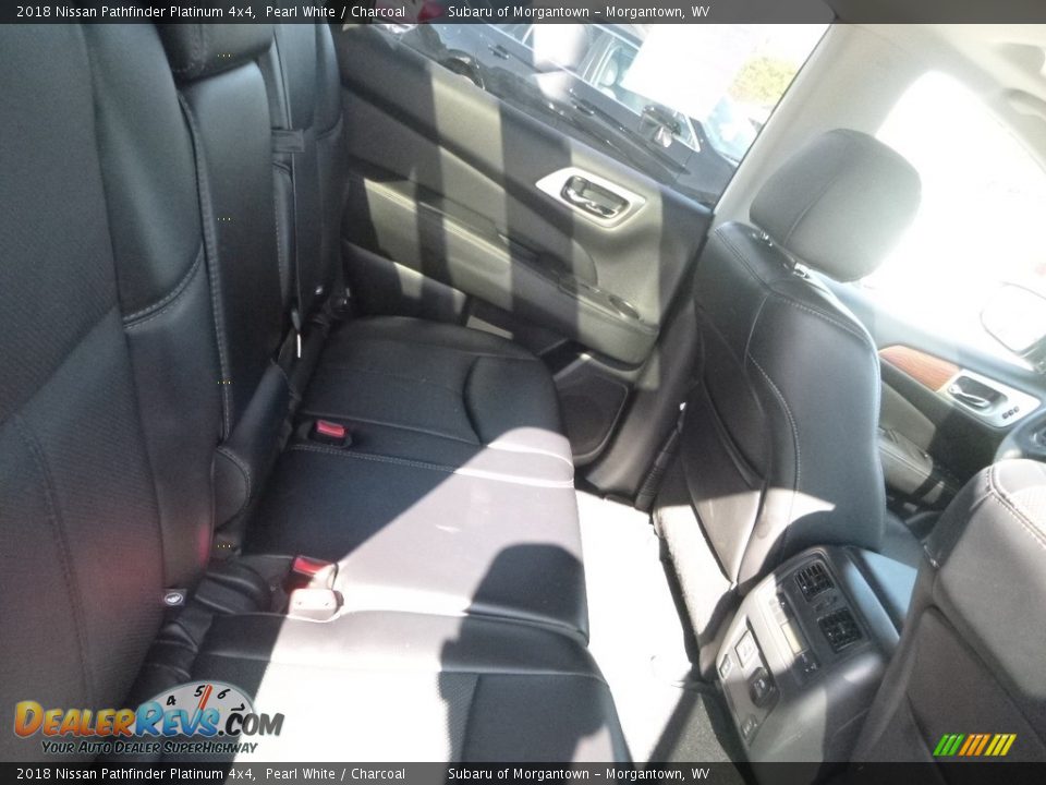 2018 Nissan Pathfinder Platinum 4x4 Pearl White / Charcoal Photo #13