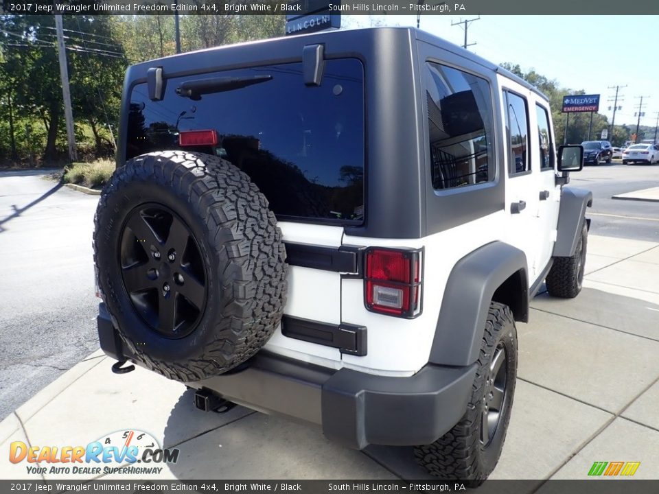 2017 Jeep Wrangler Unlimited Freedom Edition 4x4 Bright White / Black Photo #5