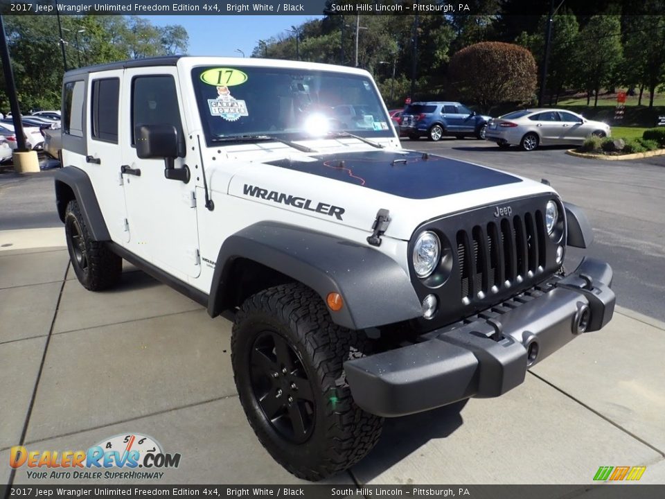 2017 Jeep Wrangler Unlimited Freedom Edition 4x4 Bright White / Black Photo #7