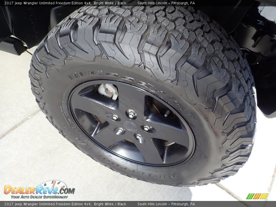 2017 Jeep Wrangler Unlimited Freedom Edition 4x4 Bright White / Black Photo #9