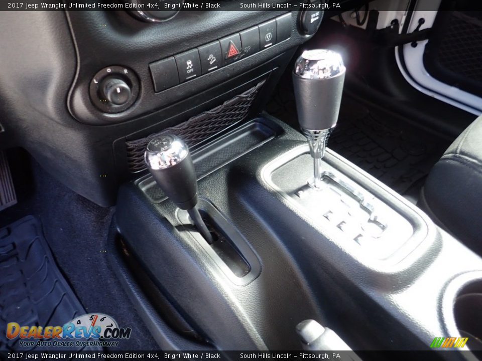 2017 Jeep Wrangler Unlimited Freedom Edition 4x4 Bright White / Black Photo #20
