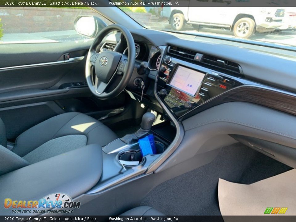 2020 Toyota Camry LE Galactic Aqua Mica / Black Photo #16