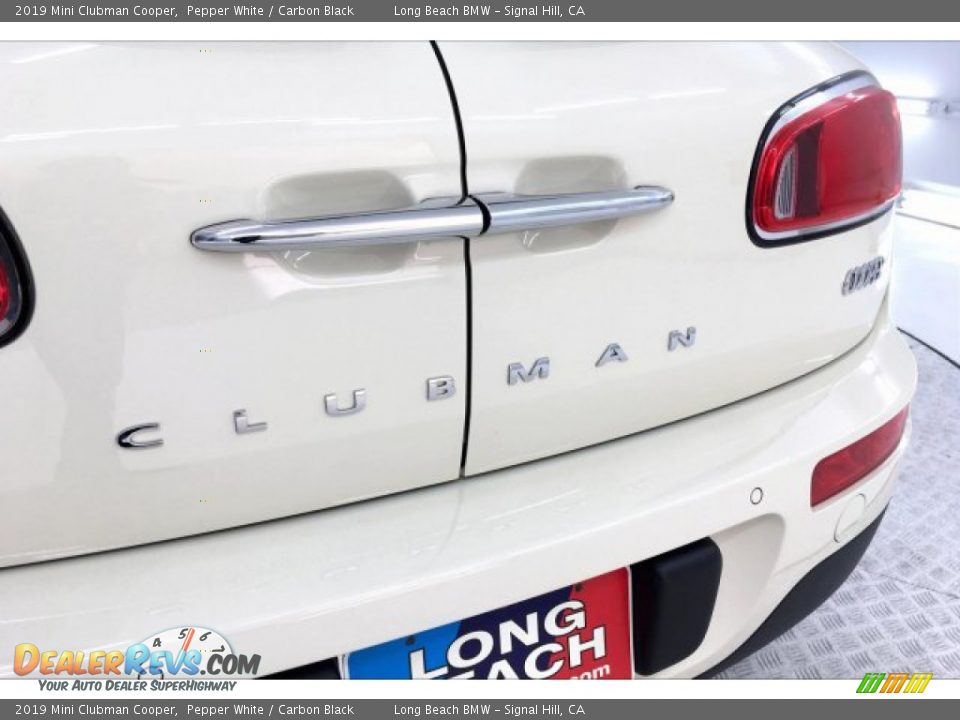2019 Mini Clubman Cooper Pepper White / Carbon Black Photo #7