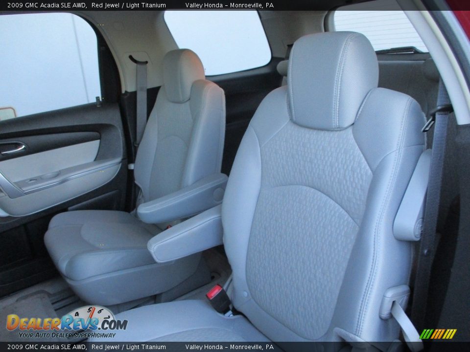 2009 GMC Acadia SLE AWD Red Jewel / Light Titanium Photo #11
