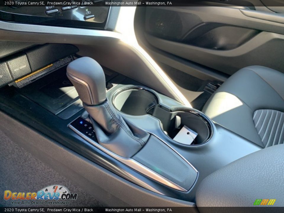 2020 Toyota Camry SE Predawn Gray Mica / Black Photo #4
