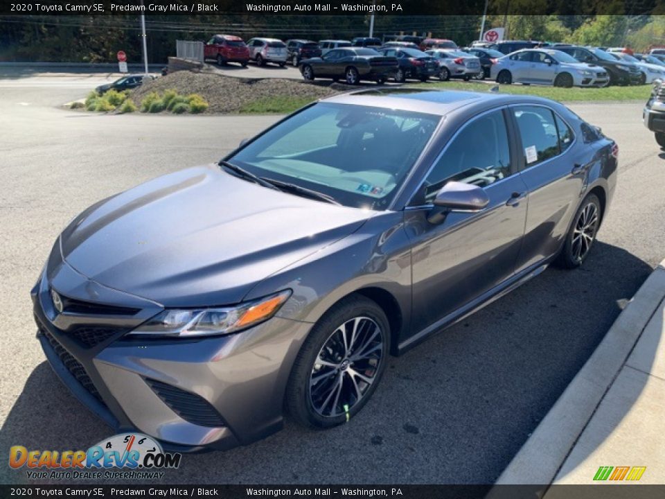 2020 Toyota Camry SE Predawn Gray Mica / Black Photo #6