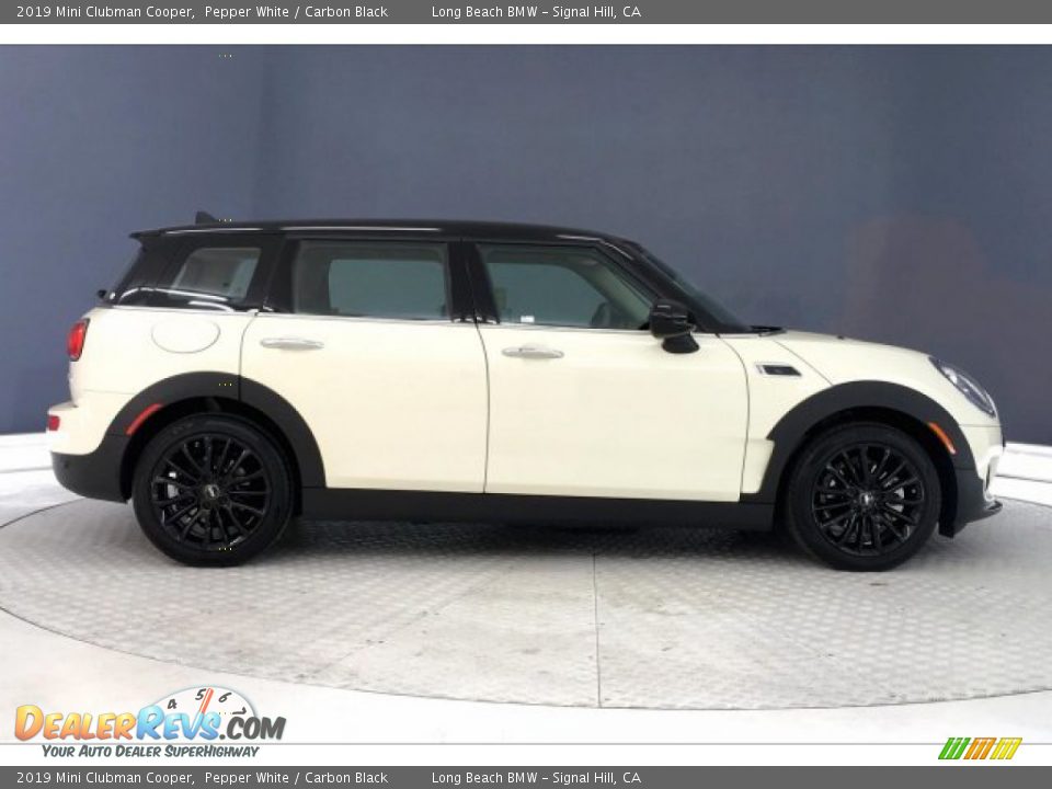 2019 Mini Clubman Cooper Pepper White / Carbon Black Photo #31