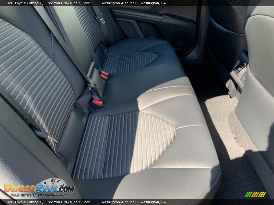 2020 Toyota Camry SE Predawn Gray Mica / Black Photo #13