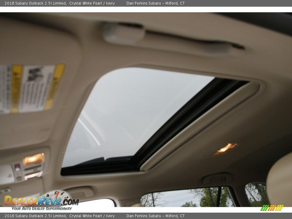 2018 Subaru Outback 2.5i Limited Crystal White Pearl / Ivory Photo #11