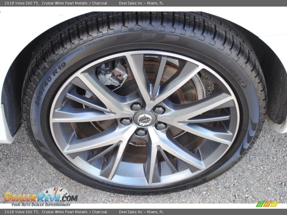 2018 Volvo S90 T5 Crystal White Pearl Metallic / Charcoal Photo #10