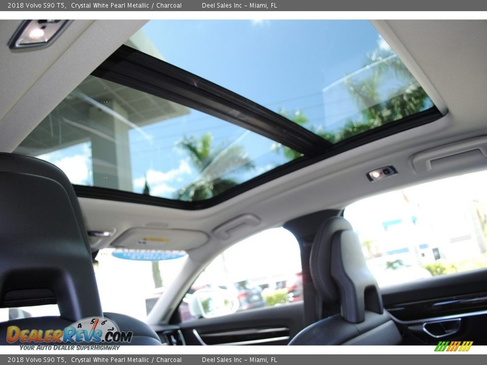 2018 Volvo S90 T5 Crystal White Pearl Metallic / Charcoal Photo #12