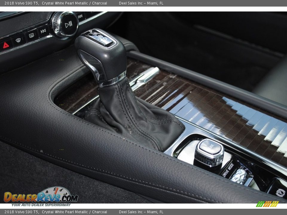 2018 Volvo S90 T5 Shifter Photo #14