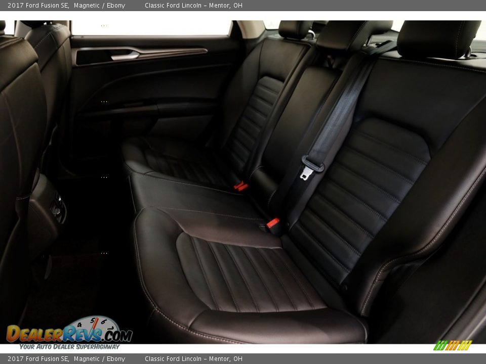 2017 Ford Fusion SE Magnetic / Ebony Photo #19
