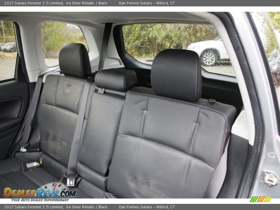 2017 Subaru Forester 2.5i Limited Ice Silver Metallic / Black Photo #12