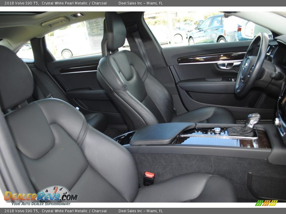 2018 Volvo S90 T5 Crystal White Pearl Metallic / Charcoal Photo #19