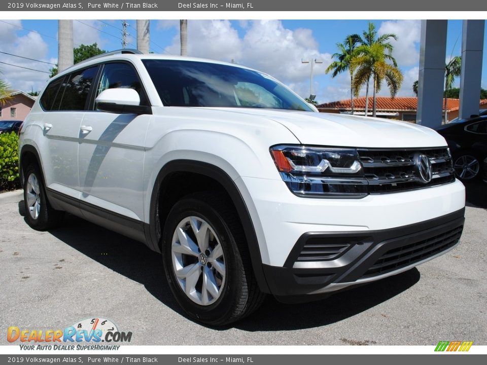 2019 Volkswagen Atlas S Pure White / Titan Black Photo #2