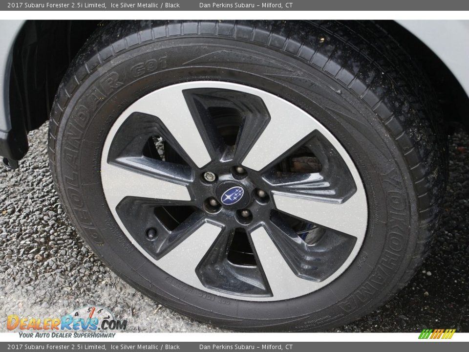 2017 Subaru Forester 2.5i Limited Ice Silver Metallic / Black Photo #20