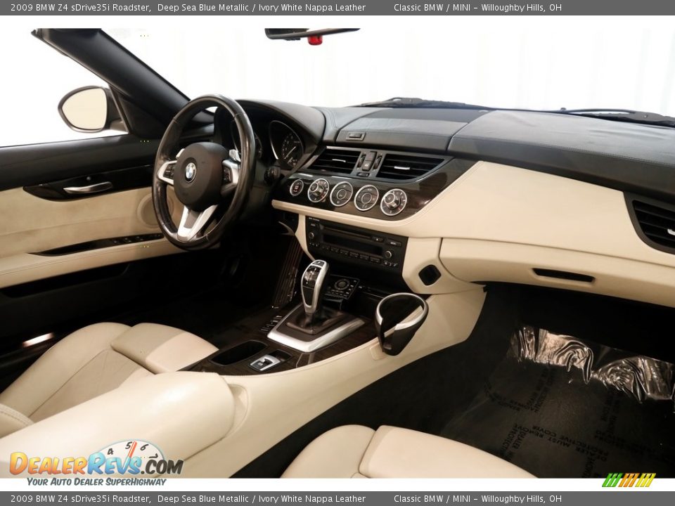 2009 BMW Z4 sDrive35i Roadster Deep Sea Blue Metallic / Ivory White Nappa Leather Photo #16
