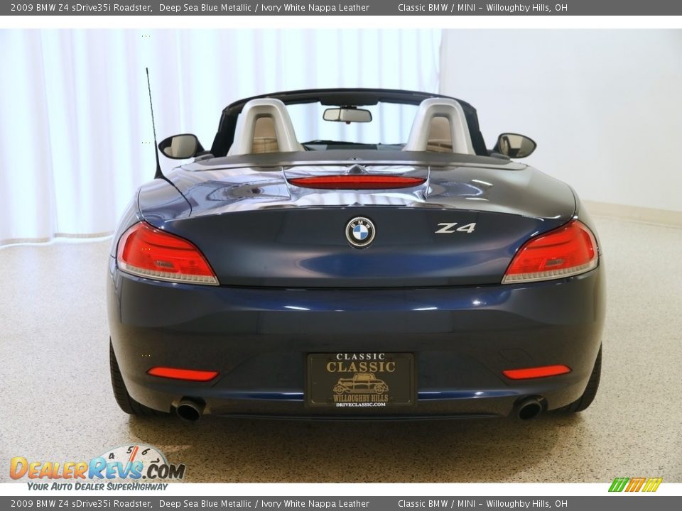 2009 BMW Z4 sDrive35i Roadster Deep Sea Blue Metallic / Ivory White Nappa Leather Photo #17