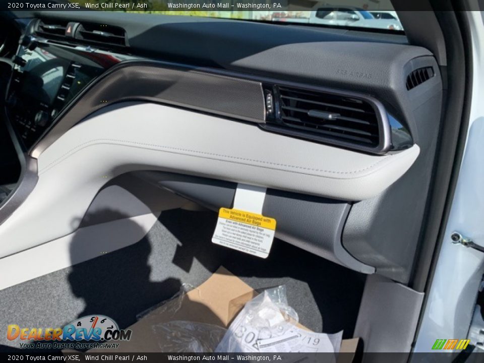 2020 Toyota Camry XSE Wind Chill Pearl / Ash Photo #17