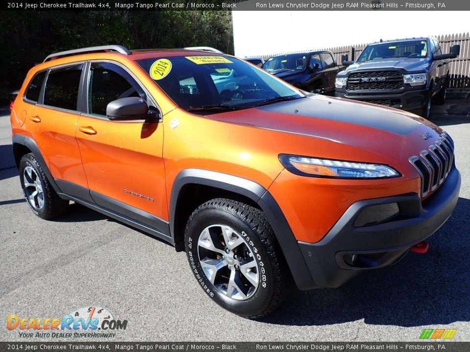 2014 Jeep Cherokee Trailhawk 4x4 Mango Tango Pearl Coat / Morocco - Black Photo #8