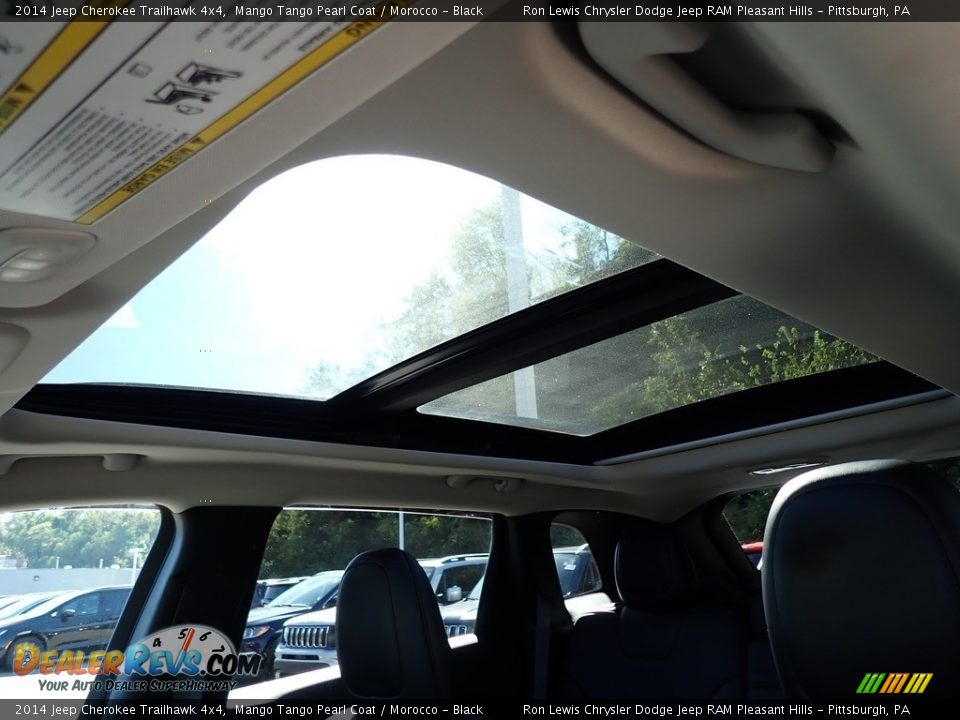 2014 Jeep Cherokee Trailhawk 4x4 Mango Tango Pearl Coat / Morocco - Black Photo #17