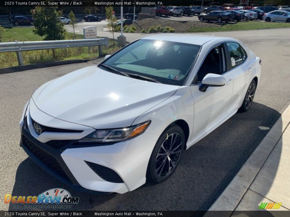 2020 Toyota Camry SE Super White / Black Photo #6