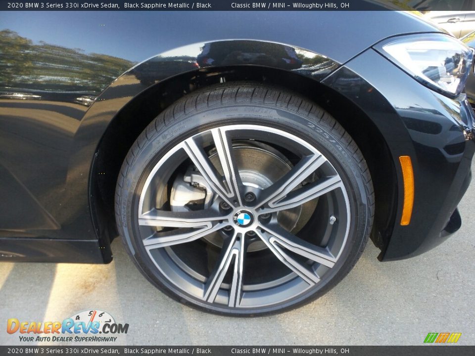 2020 BMW 3 Series 330i xDrive Sedan Black Sapphire Metallic / Black Photo #2