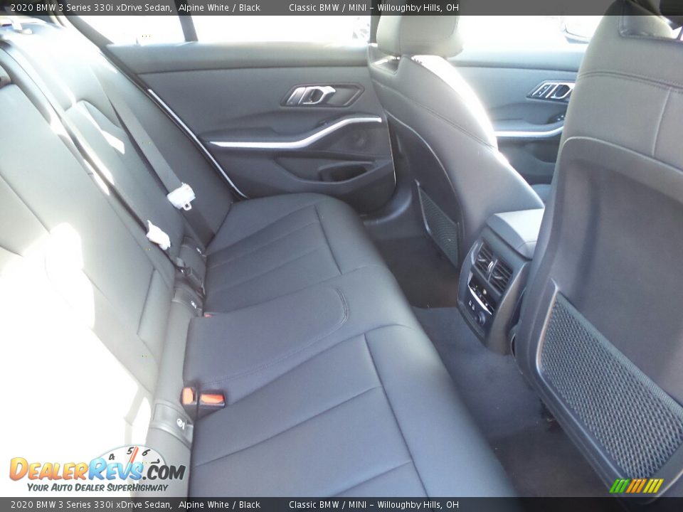 2020 BMW 3 Series 330i xDrive Sedan Alpine White / Black Photo #4