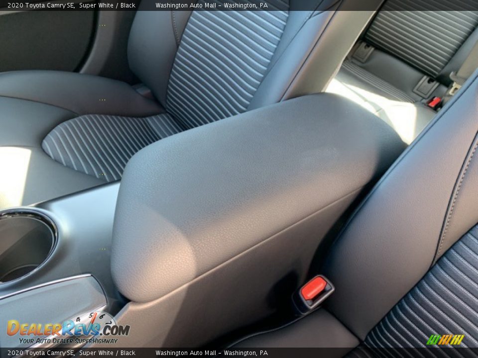 2020 Toyota Camry SE Super White / Black Photo #22