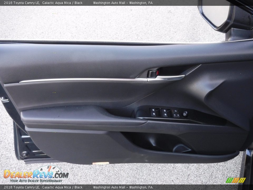 2018 Toyota Camry LE Galactic Aqua Mica / Black Photo #10