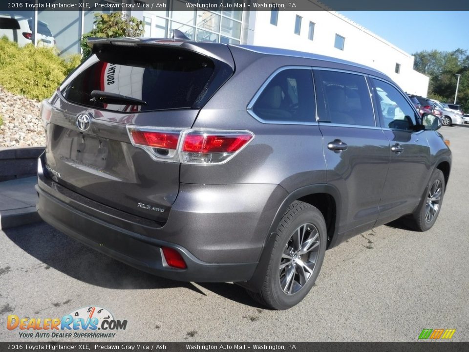 2016 Toyota Highlander XLE Predawn Gray Mica / Ash Photo #9