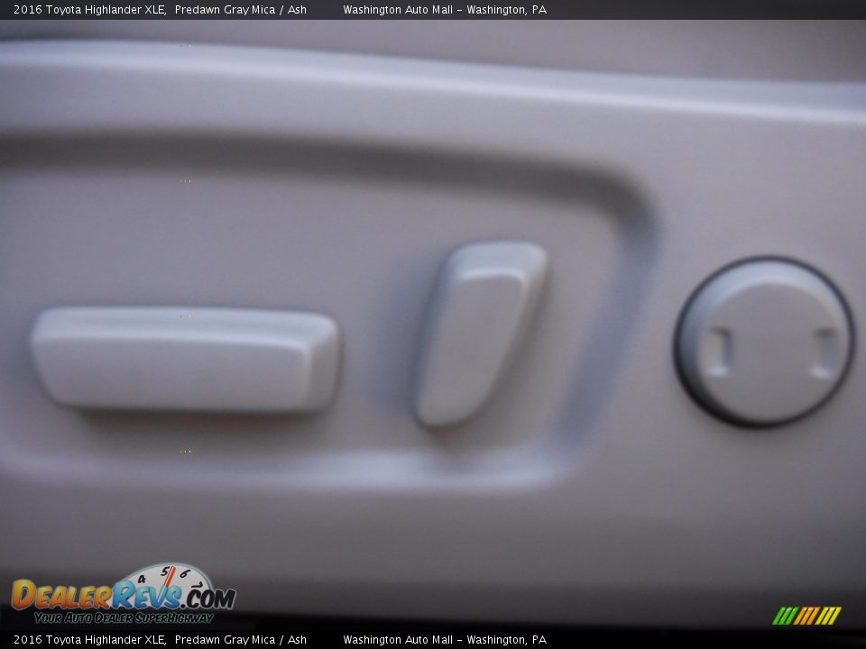 2016 Toyota Highlander XLE Predawn Gray Mica / Ash Photo #14