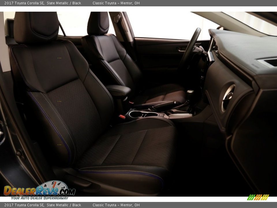 2017 Toyota Corolla SE Slate Metallic / Black Photo #13