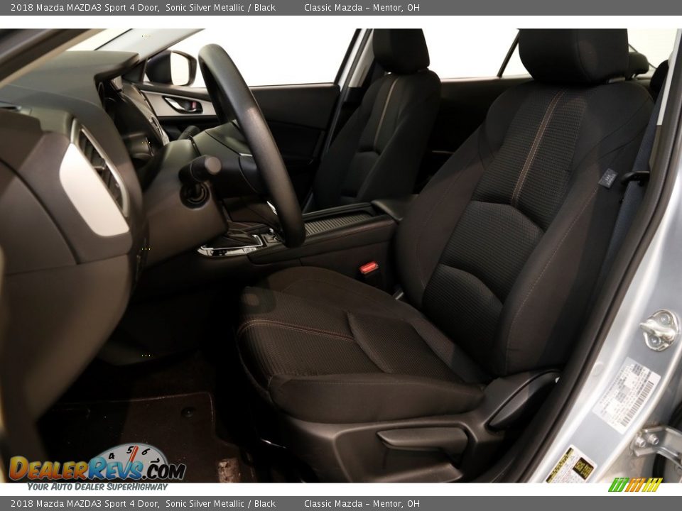 2018 Mazda MAZDA3 Sport 4 Door Sonic Silver Metallic / Black Photo #5
