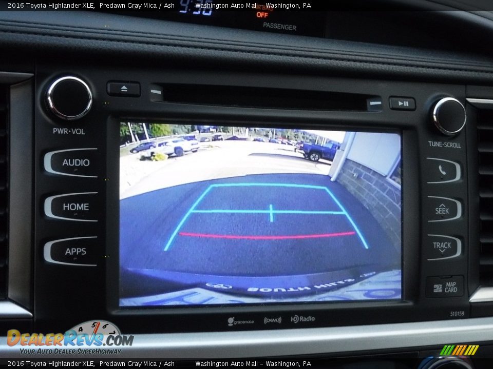 2016 Toyota Highlander XLE Predawn Gray Mica / Ash Photo #17