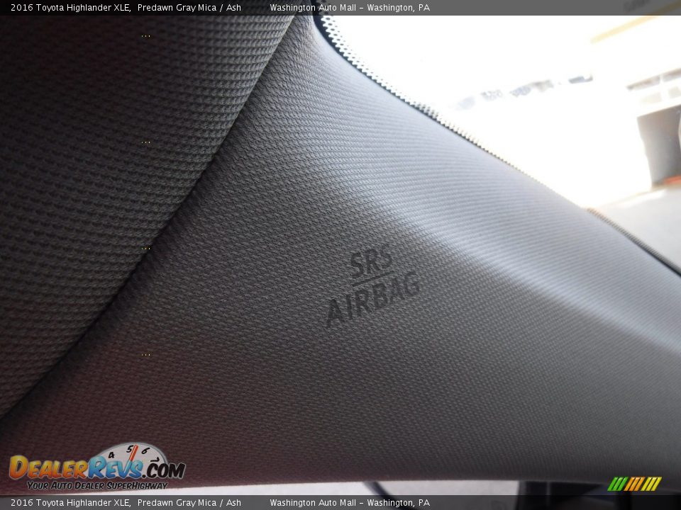 2016 Toyota Highlander XLE Predawn Gray Mica / Ash Photo #22