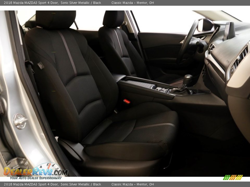 2018 Mazda MAZDA3 Sport 4 Door Sonic Silver Metallic / Black Photo #13