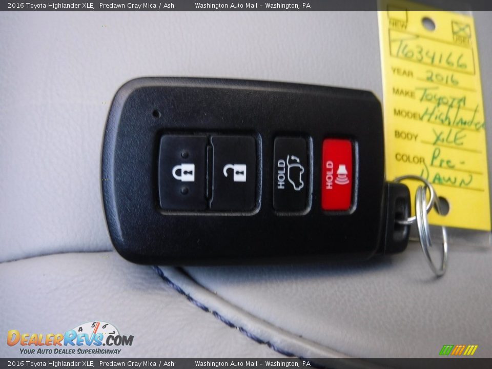 2016 Toyota Highlander XLE Predawn Gray Mica / Ash Photo #28