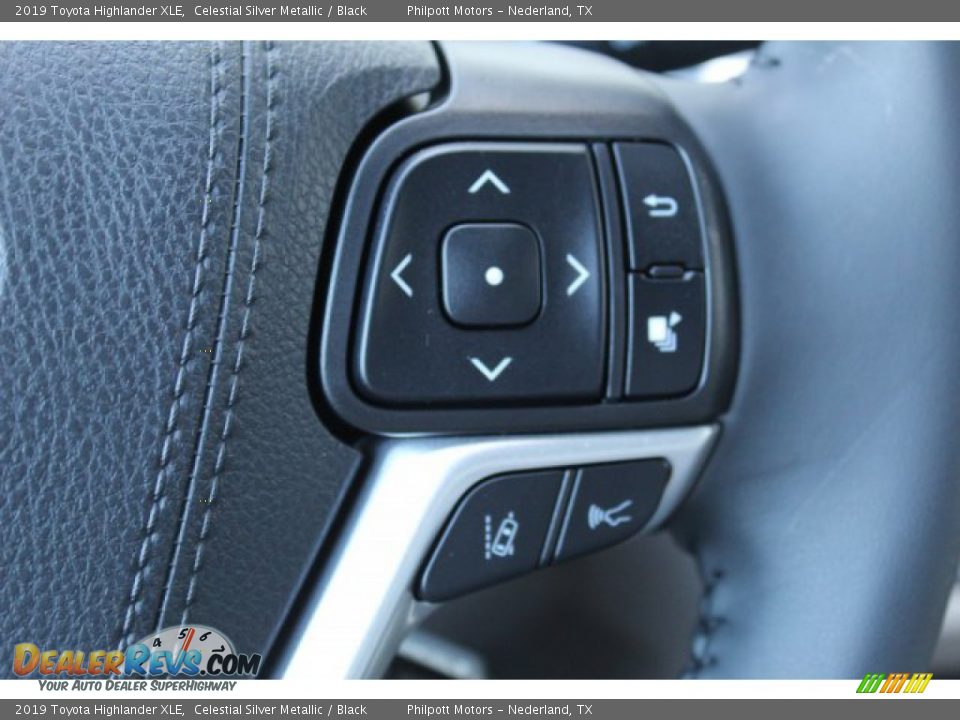2019 Toyota Highlander XLE Celestial Silver Metallic / Black Photo #13