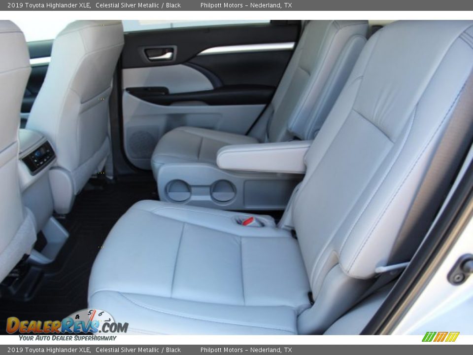 2019 Toyota Highlander XLE Celestial Silver Metallic / Black Photo #20